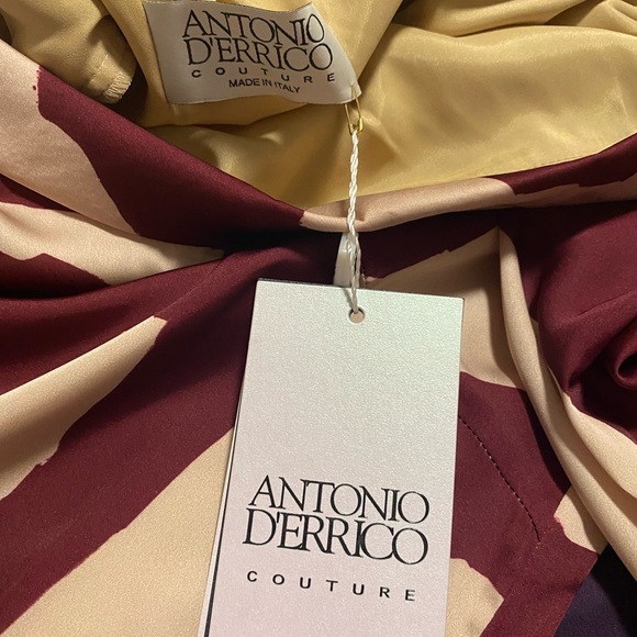 ANTONIO D'ERRICO Dress, armpit armpit 18”, shoulder to shoulder 16”& length 32”. - Picture 5 of 6